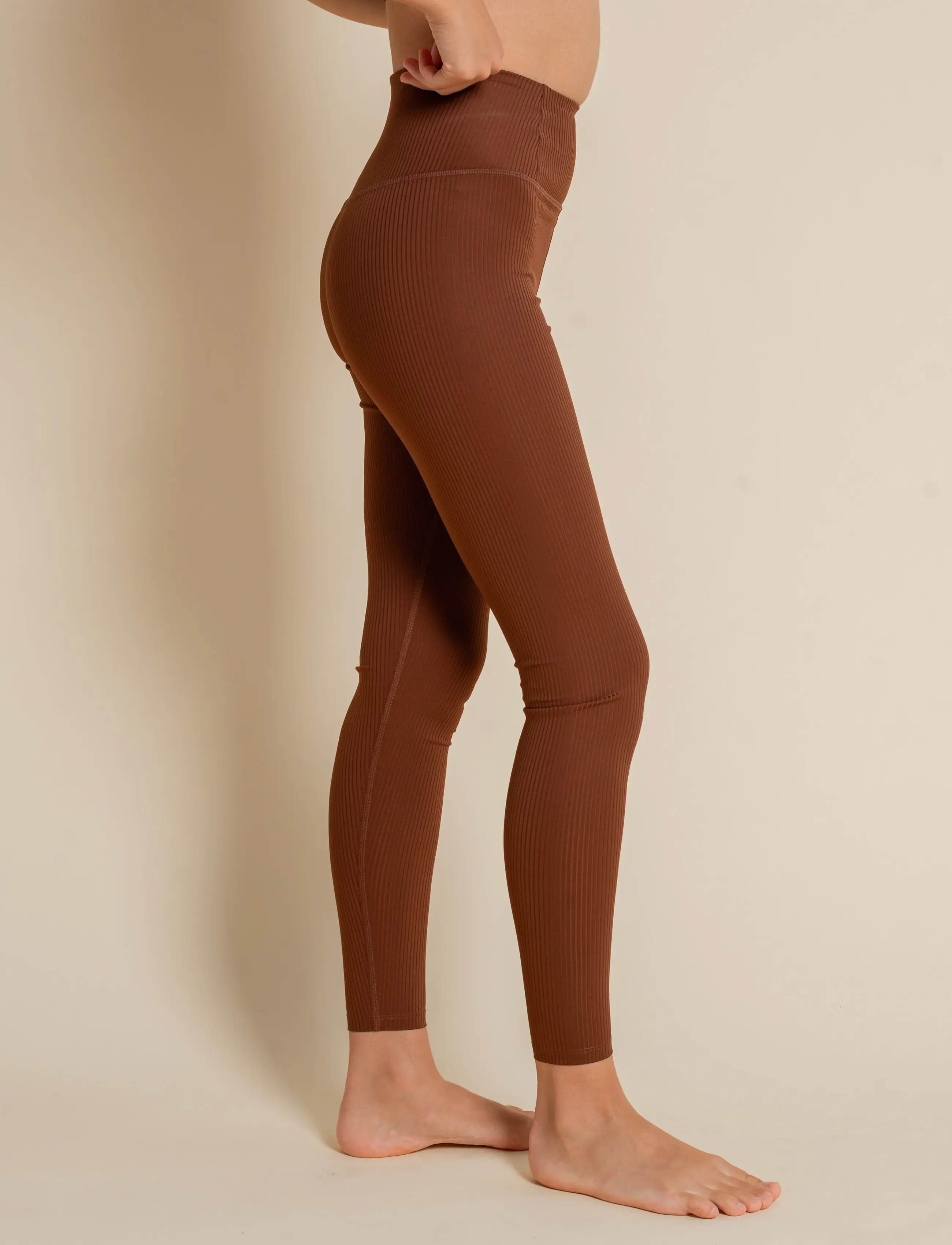 Girlfriend Collective - Rib High-Rise Legging, Long - täispikkus - earth - 4