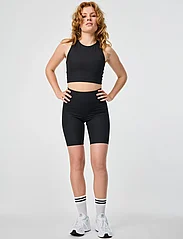 Girlfriend Collective - Rib Bike Shorts - träningsshorts - black - 6