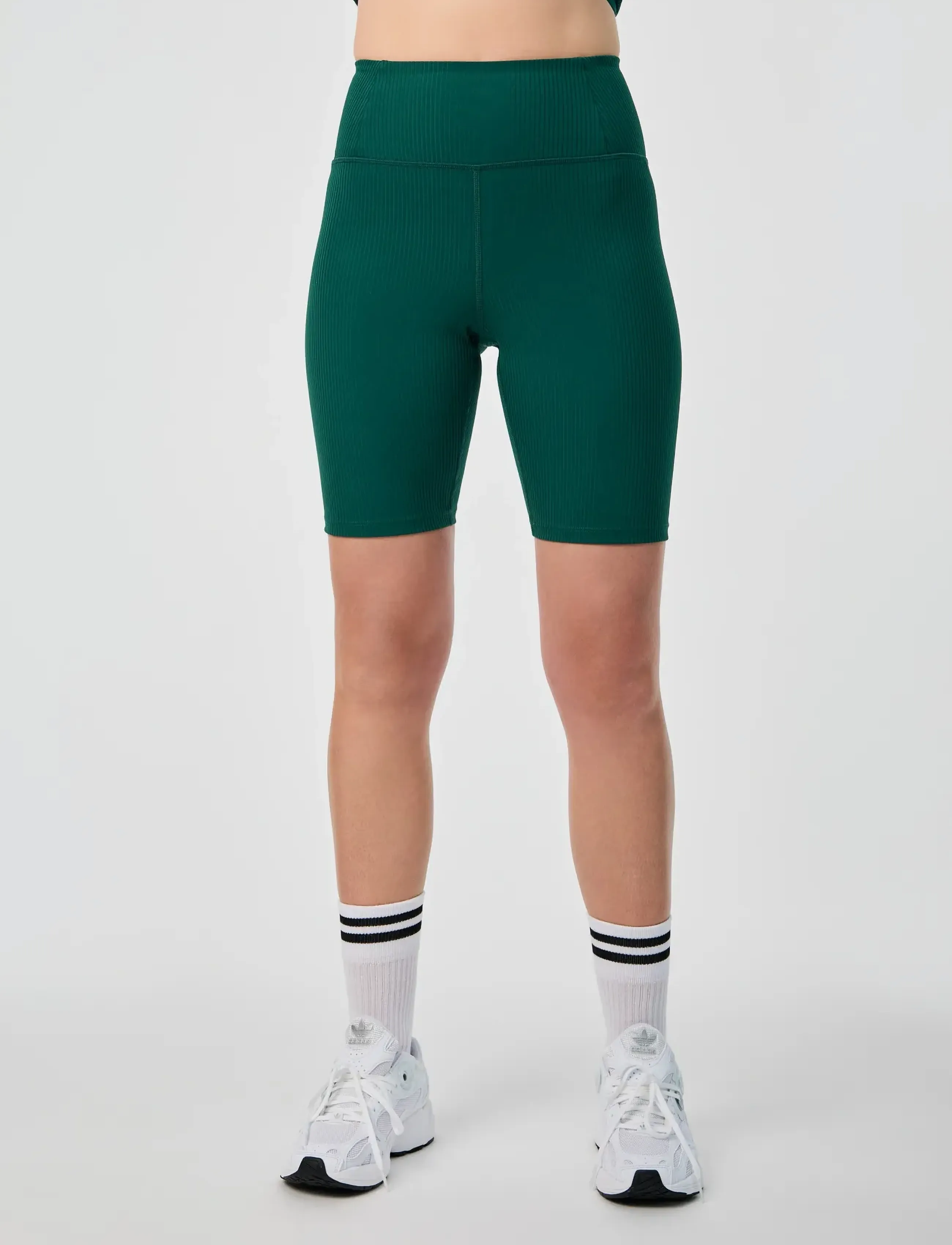 Girlfriend Collective - Rib Bike Shorts - 1/2 længde - rain forest - 3