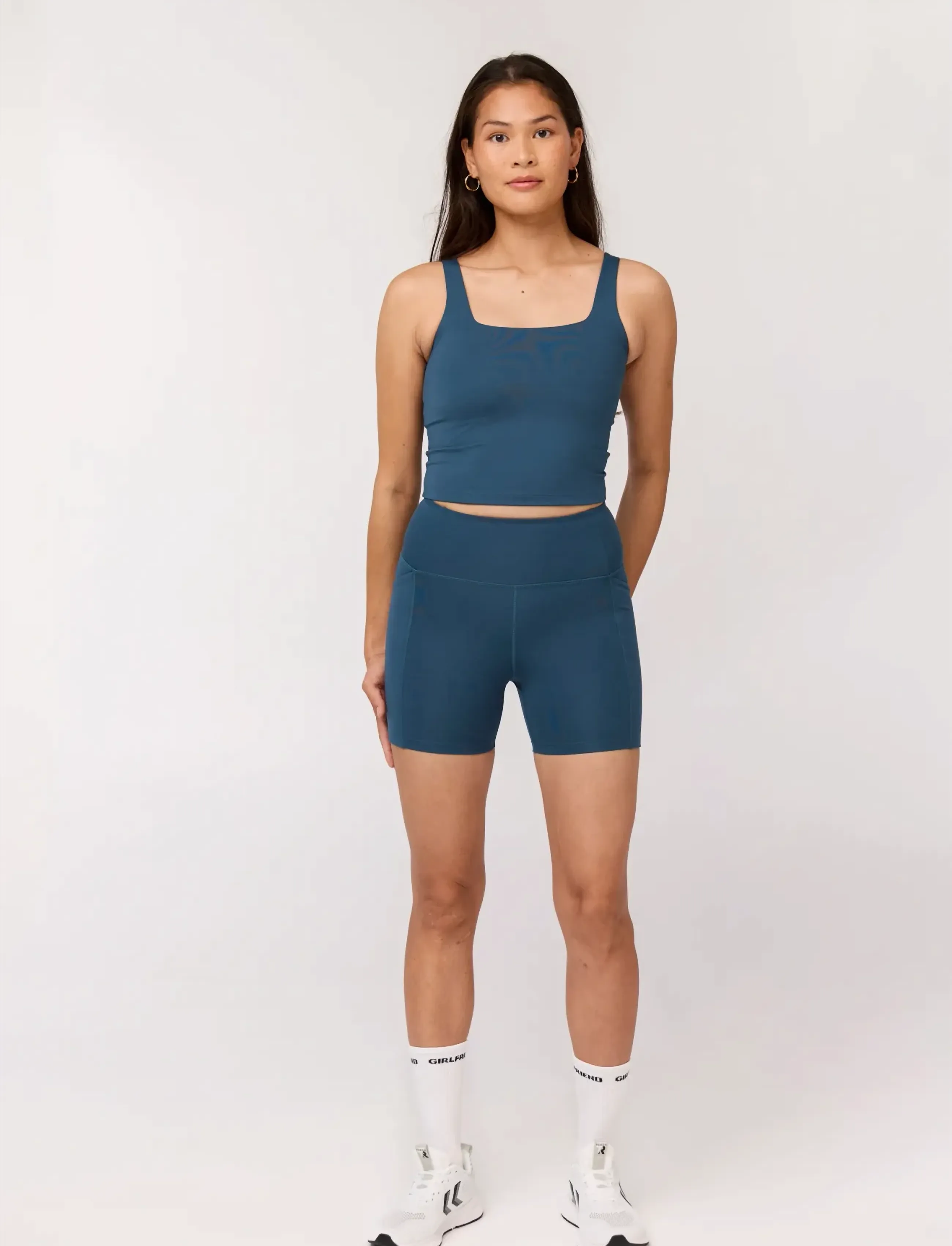 Girlfriend Collective - Pocket High-Rise Run Shorts - træningsshorts - ink - 5