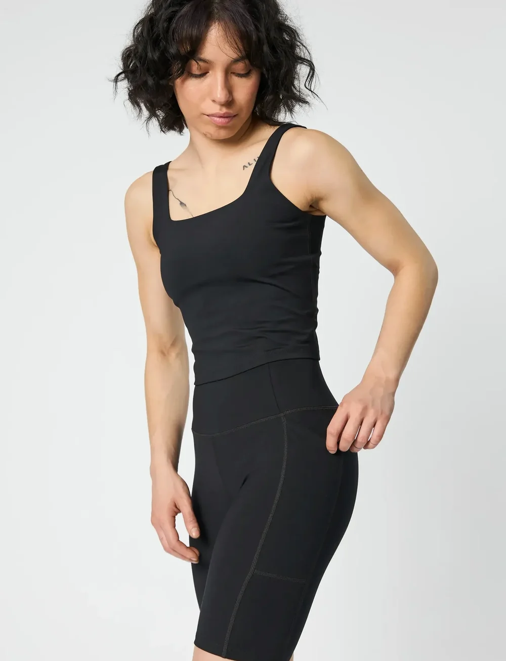 Girlfriend Collective - Pocket High-Rise Bike Shorts - cykeltights - black - 0