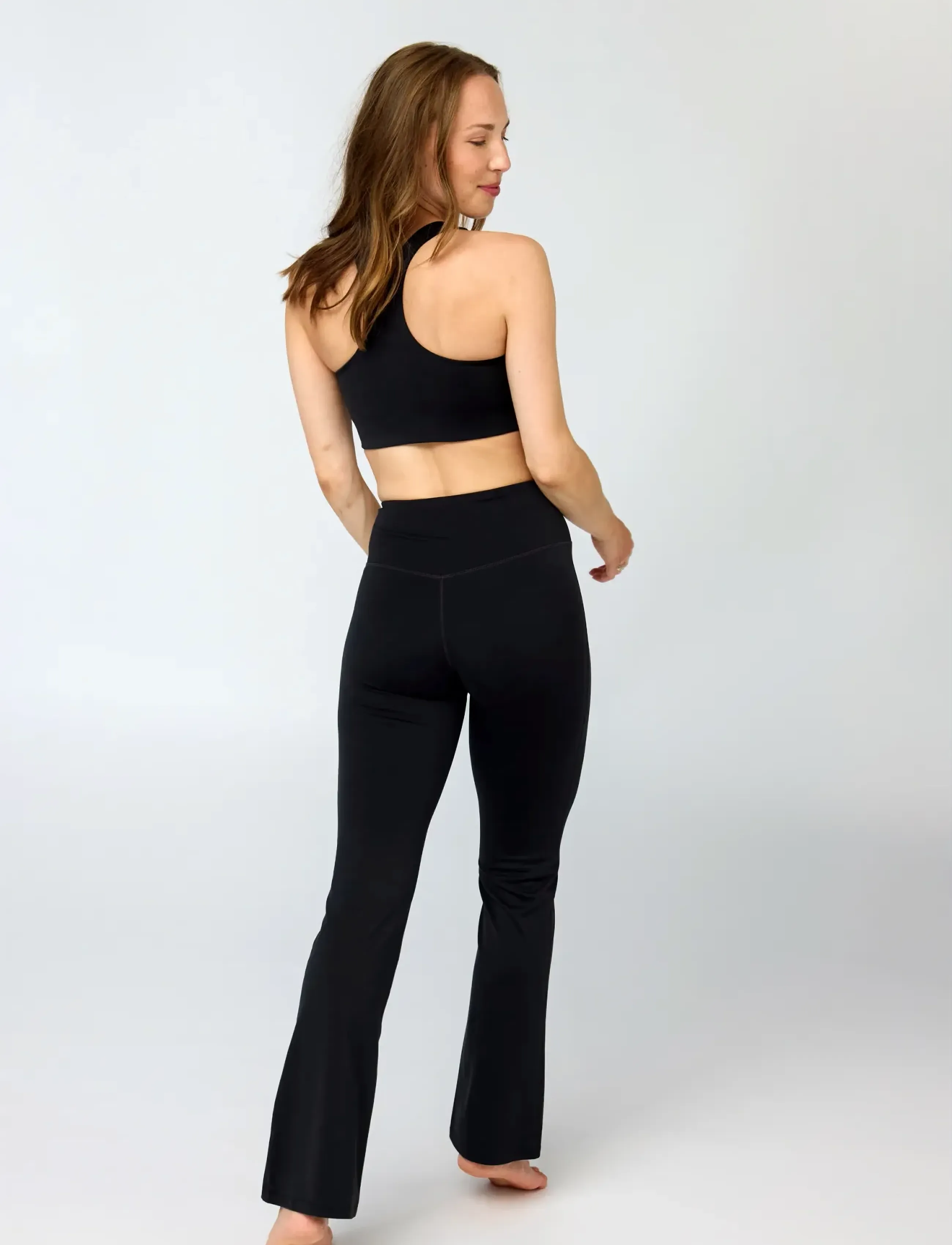 Girlfriend Collective Float Ultralight Flare Legging träningstights dam – bild 6