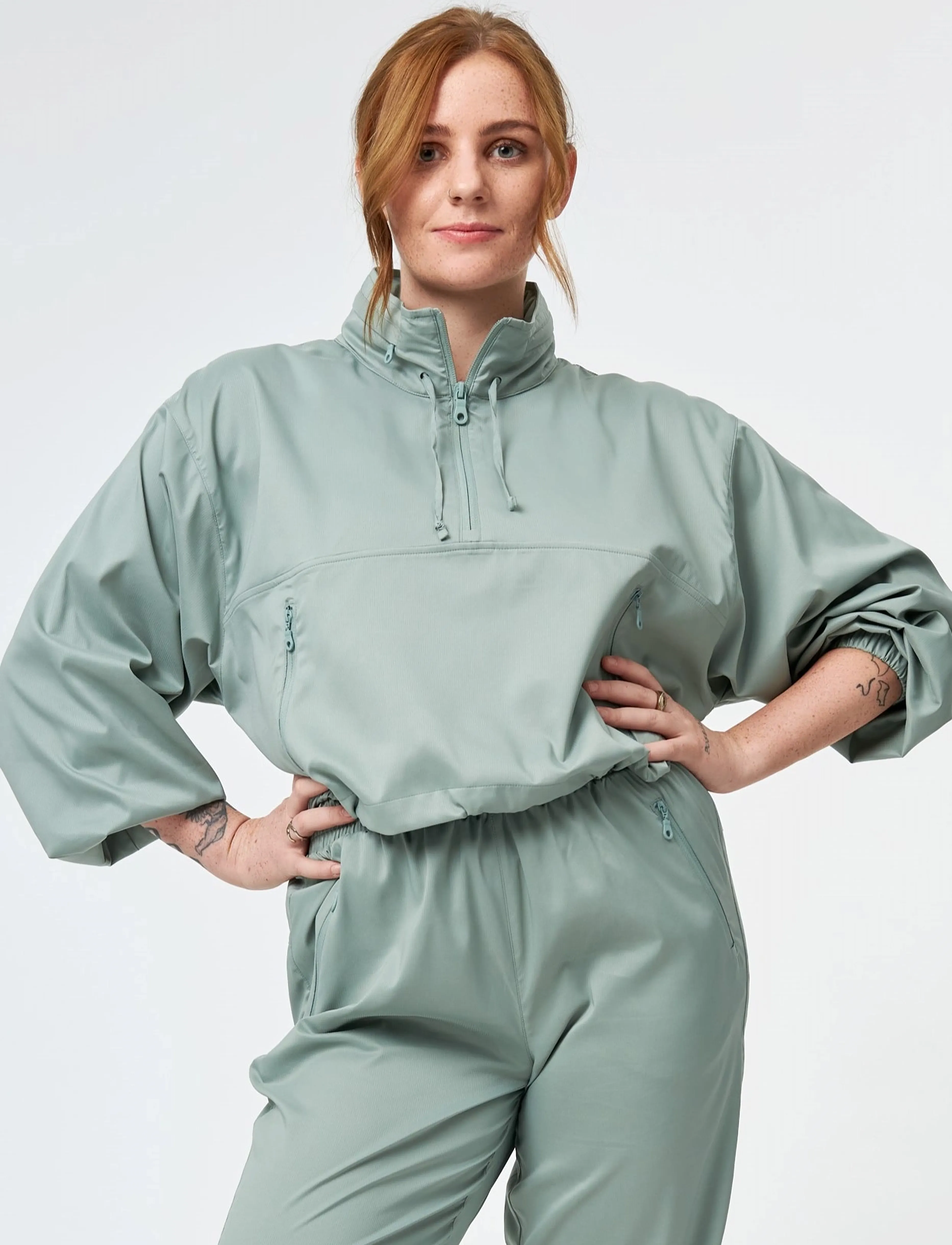 Girlfriend Collective - Hummingbird Windbreaker, Half Zip - chinoiserie - 3