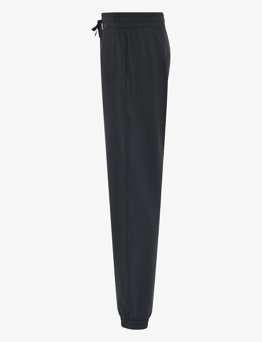 Girlfriend Collective - Reset Slim Straight Jogger - treeningpüksid - black - 3