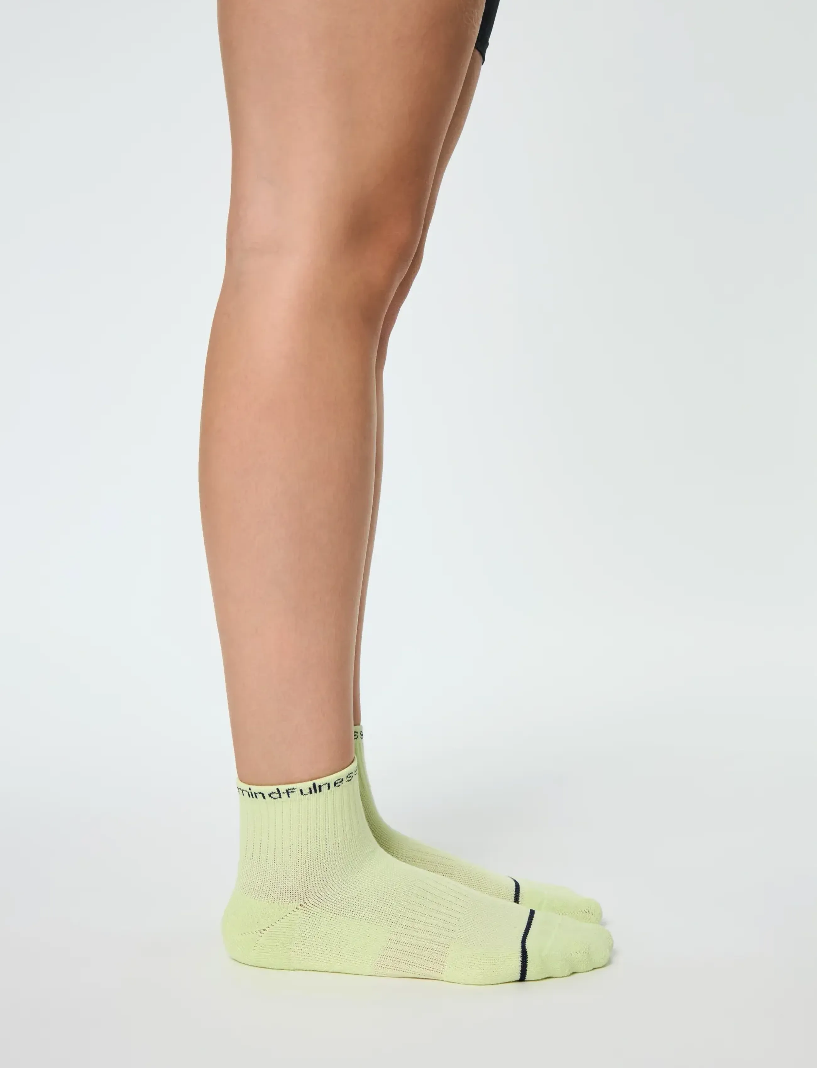 Girlfriend Collective - 3-Pack Mindfulness Quarter Crew Sock - laveste priser - glow - 2