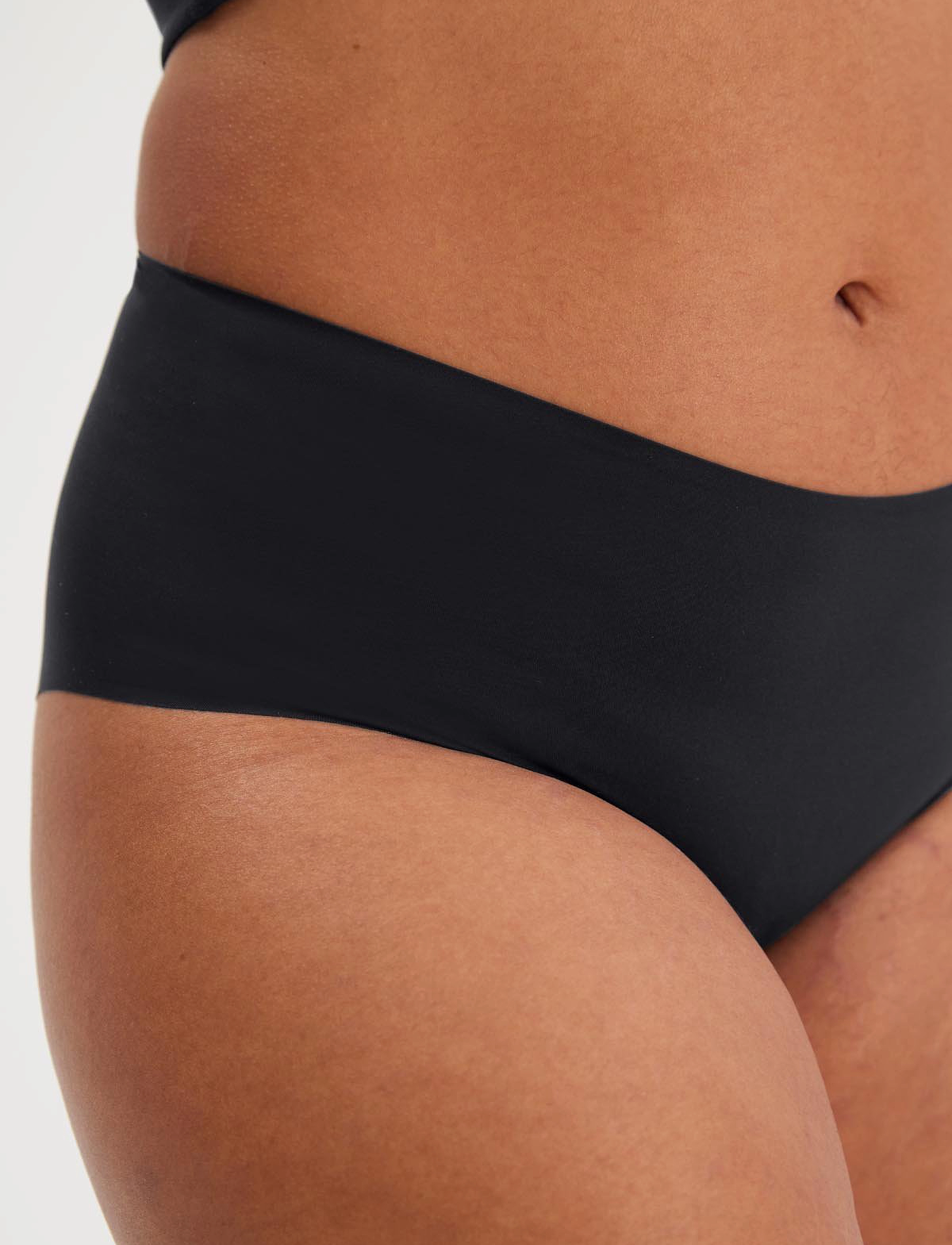Girlfriend Collective - High-Rise Brief, Bonded - laveste priser - raven - 4