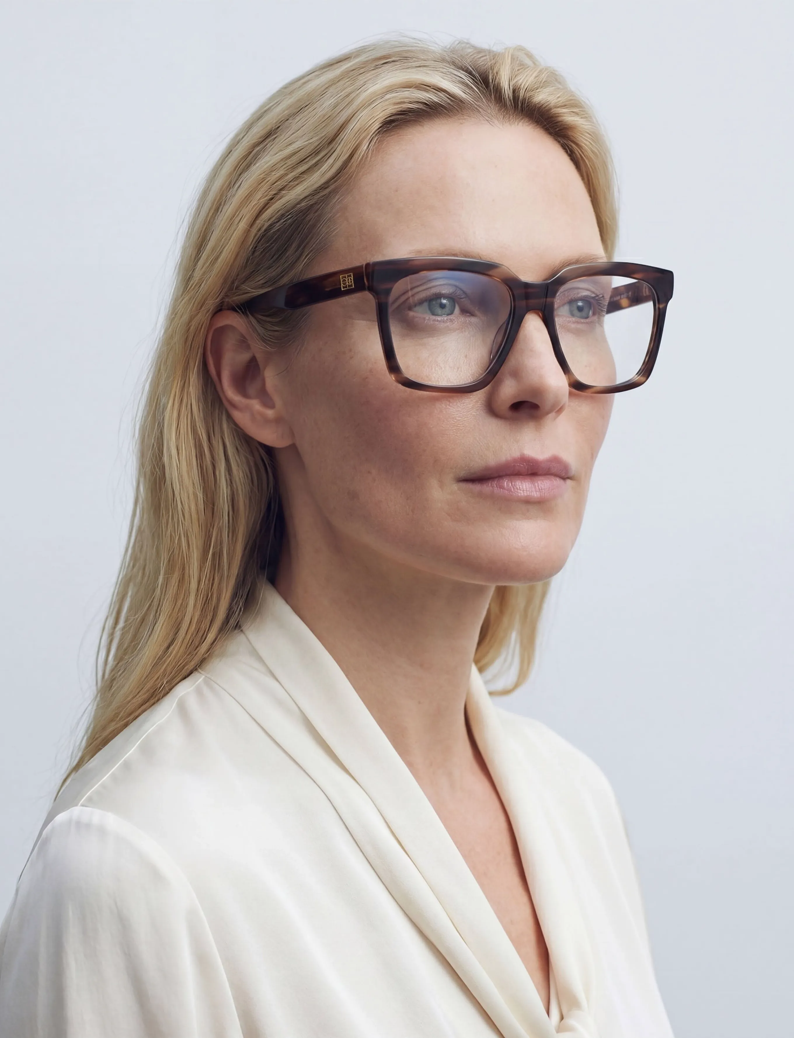 GLAS Eyewear Therese Dark Brown, 1.5, Sunglasses, Braun - D-frame- Wayfarer Frauen