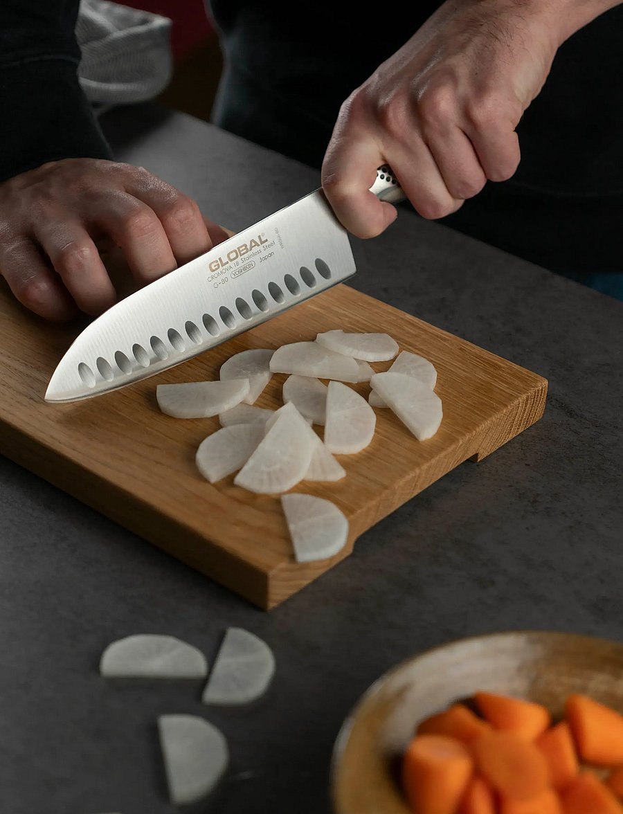 GLOBAL - Santoku fluted 18 cm - santoku naži - staineless steel - 3