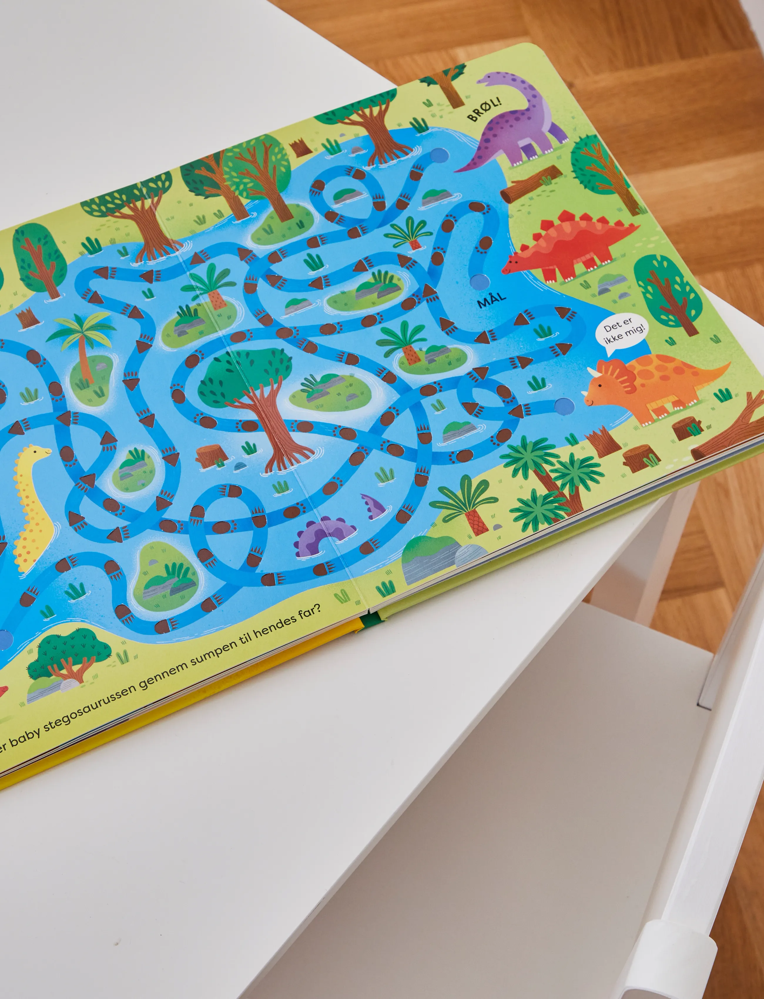 GLOBE - Følg dinosaurerne - babybøger - boardbook - 2