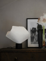 Globen Lighting - Table Lamp Tropez - bordlamper - white/black - 4