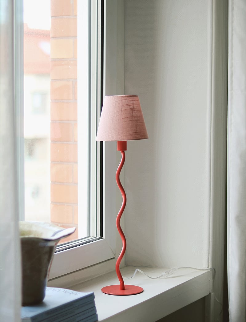 Globen Lighting - Table Lamp Base Twist 50 Green - schreibtisch- & tischlampen - pink - 3