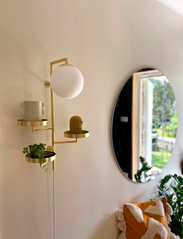 Globen Lighting - Wall Lamp Astoria - vegglamper - brushed brass - 1