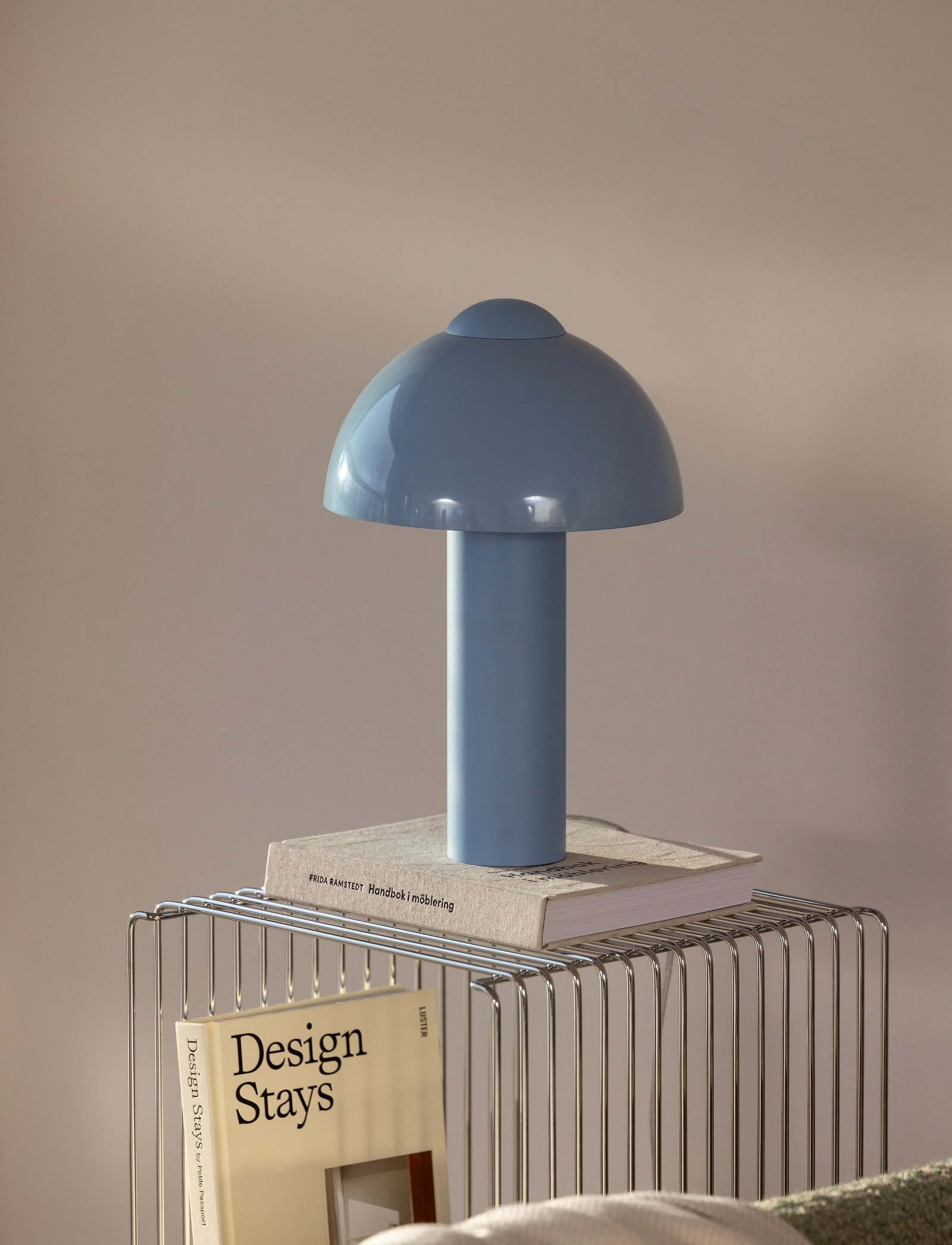 Globen Lighting Bordlampe Buddy 23, One Size, Blue, Lamper > Bordlamper, Unisex