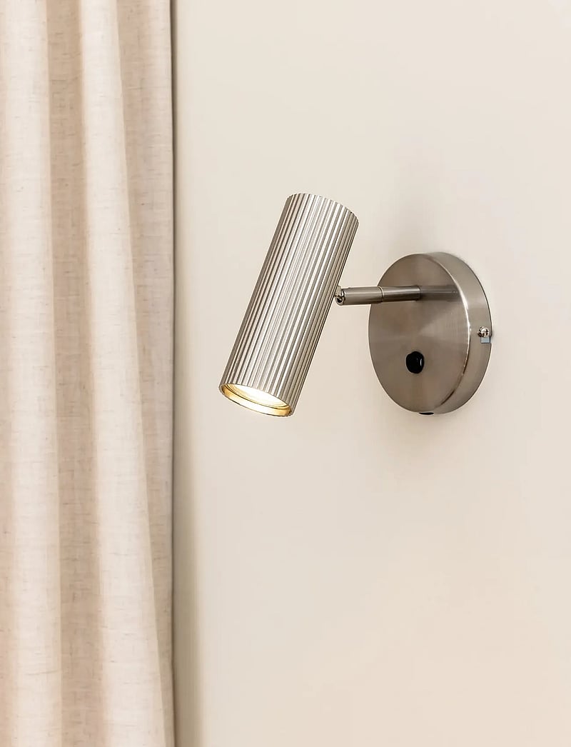 Globen Lighting - Wall Lamp Hubble - væglamper - brushed steel - 0