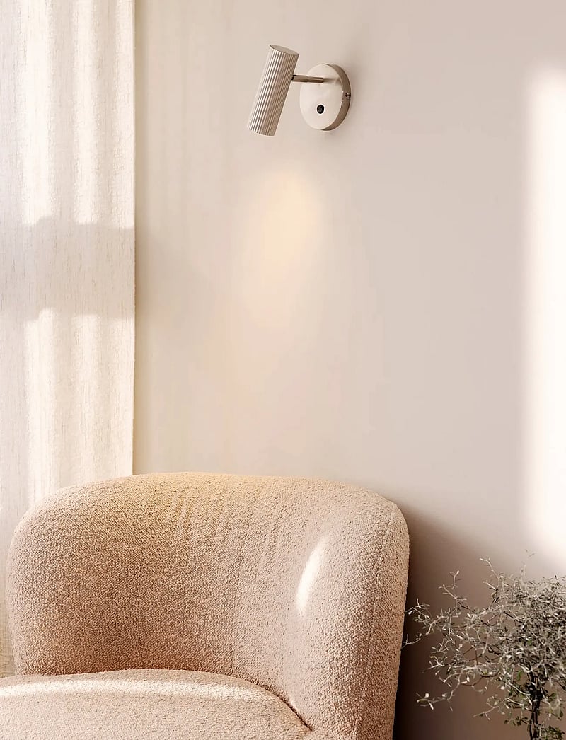 Globen Lighting - Wall Lamp Hubble - væglamper - brushed steel - 4