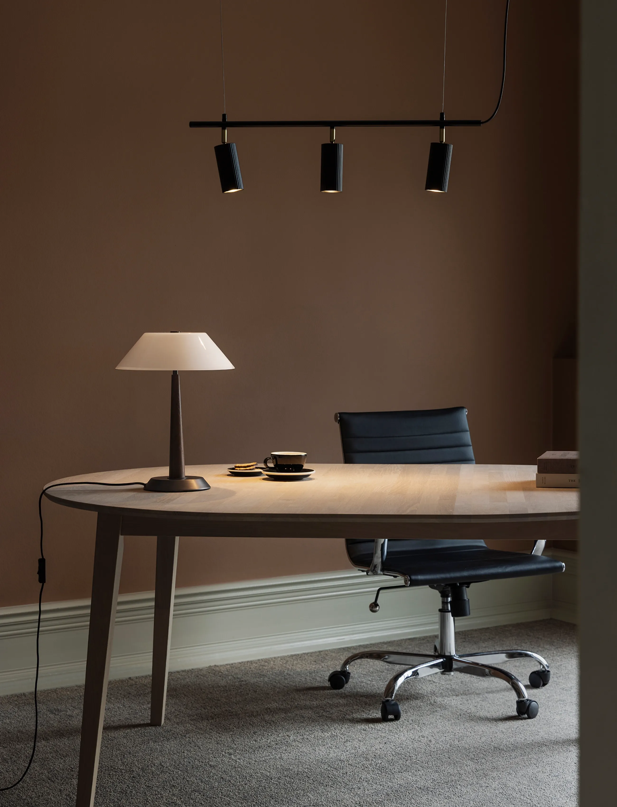 Globen Lighting - Pendant Hubble 3 long Black - pendellampor - black - 0