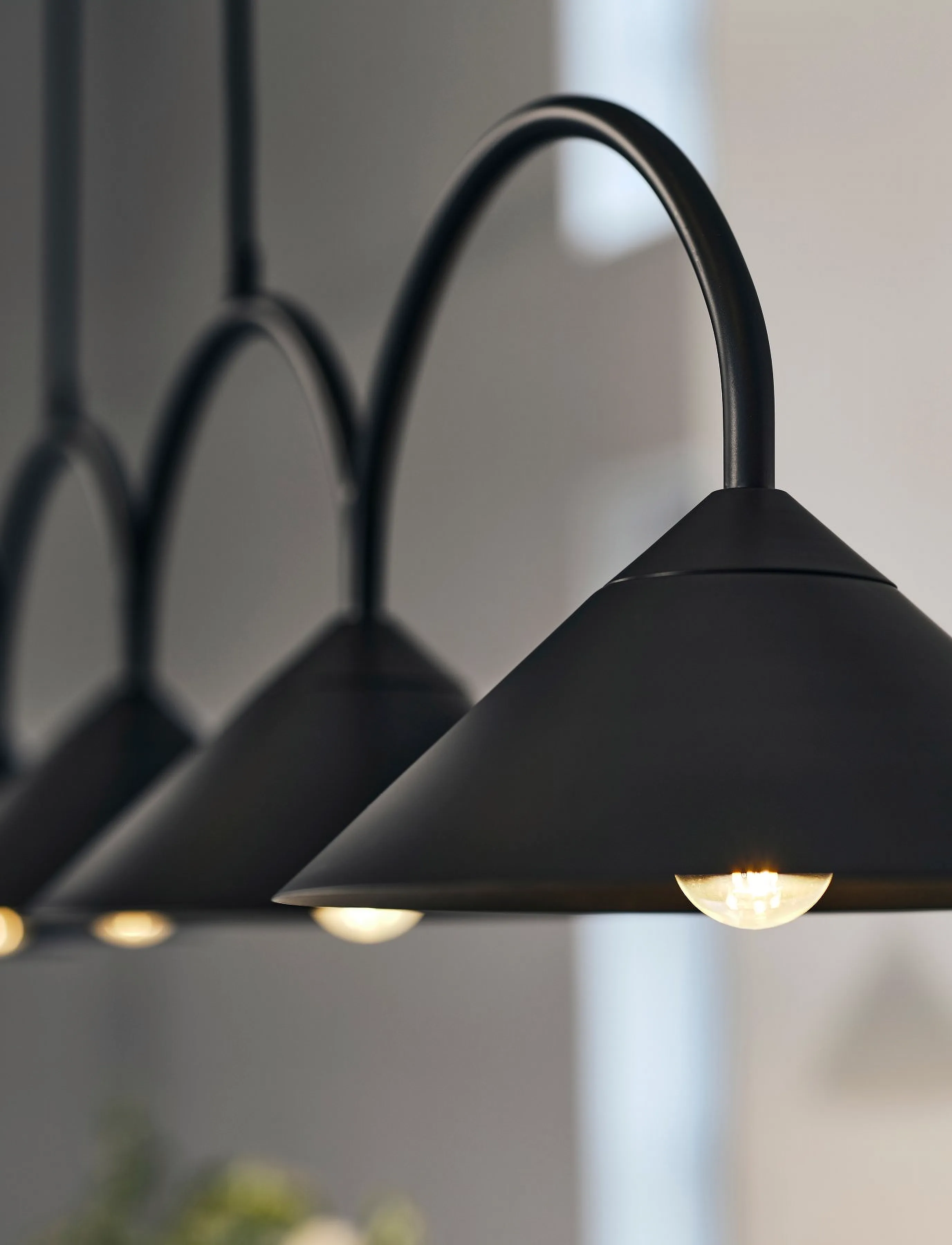 Globen Lighting - Pendellampe Curve 5 - pendler - black - 2