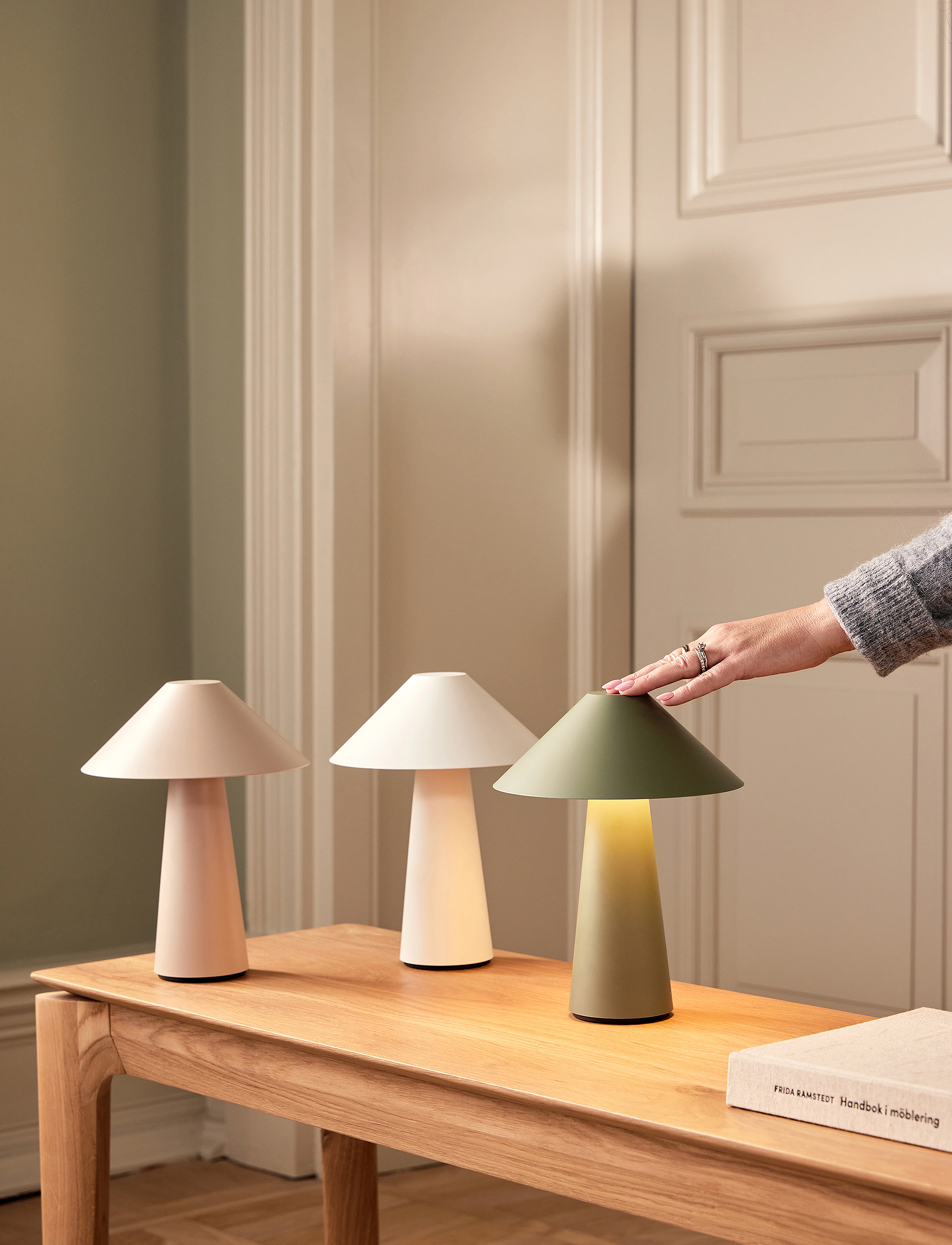 Globen Lighting Portable Table Lamp Cannes Ip44 Green, H26 cm, Green, Lamper > Bordlamper, Unisex