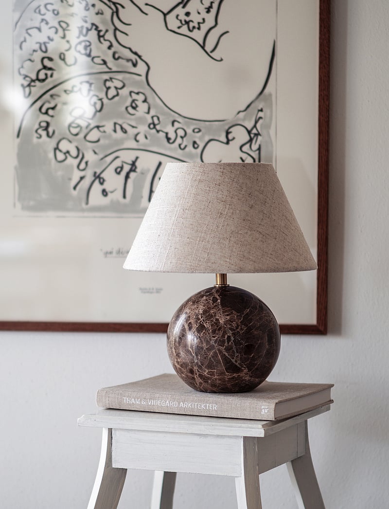 Globen Lighting - Table Lamp Castello 24 Brown - schreibtisch- & tischlampen - brown - 3