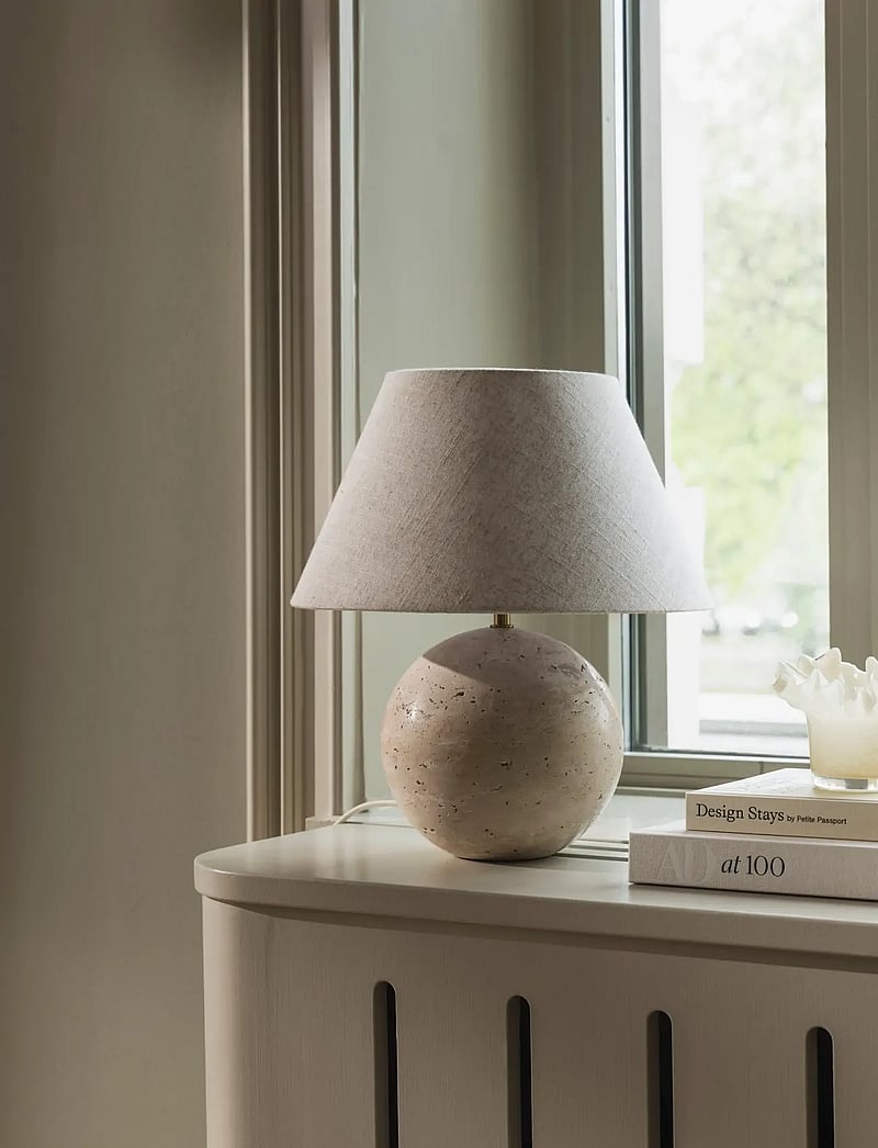 Globen Lighting - Table lamp Castello 35 Beige travertin - schreibtisch- & tischlampen - beige travertin - 2