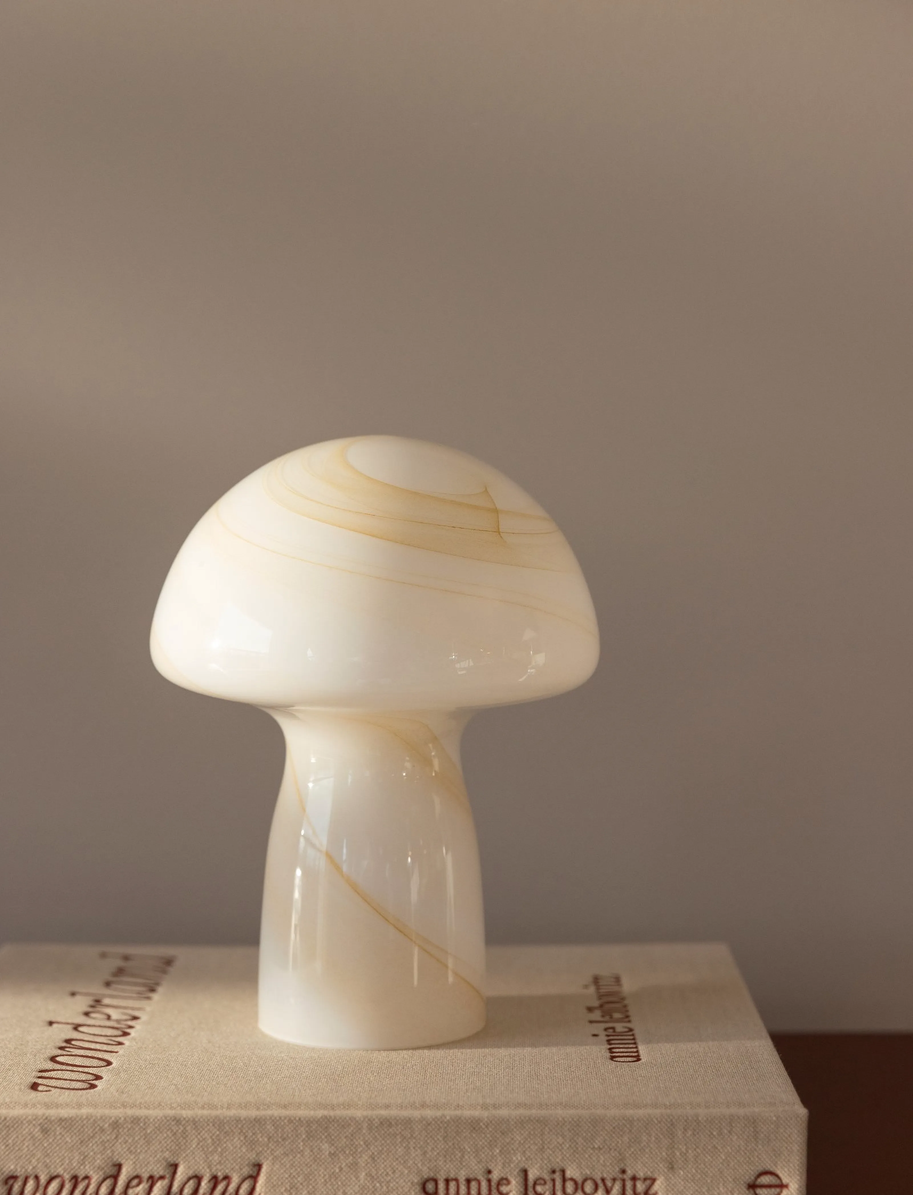 Globen Lighting Bordlampe Fungo 16, 20X16 cm, Beige, Lamper > Bordlamper, Unisex