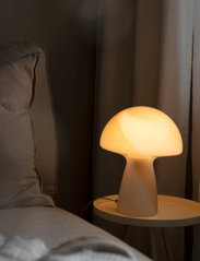 Globen Lighting - Table Lamp Fungo 16 - bordlamper - beige - 7