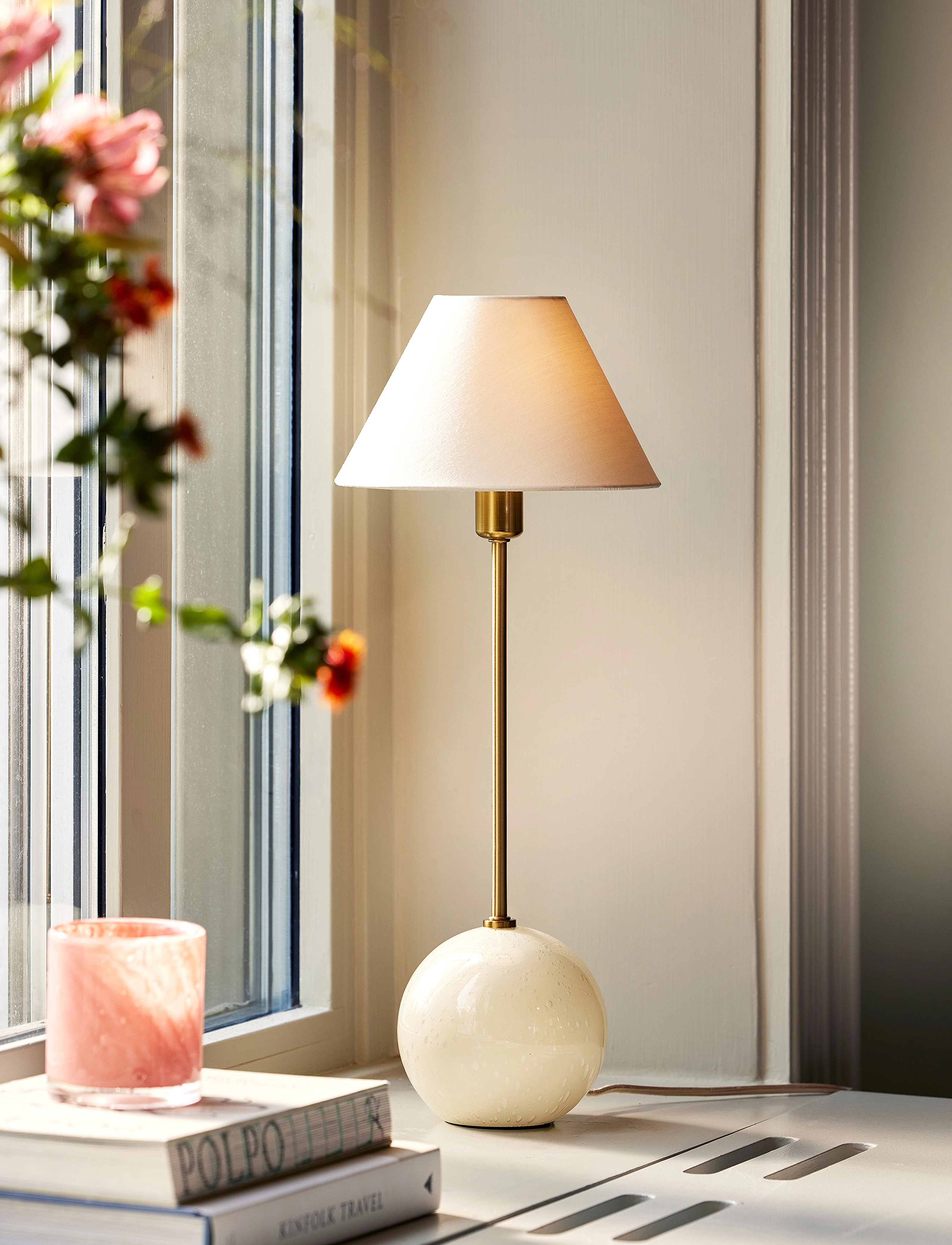 Globen Lighting Table Lamp Iris 20 Cream, H51 cm, Cream, Lamper > Bordlamper, Unisex
