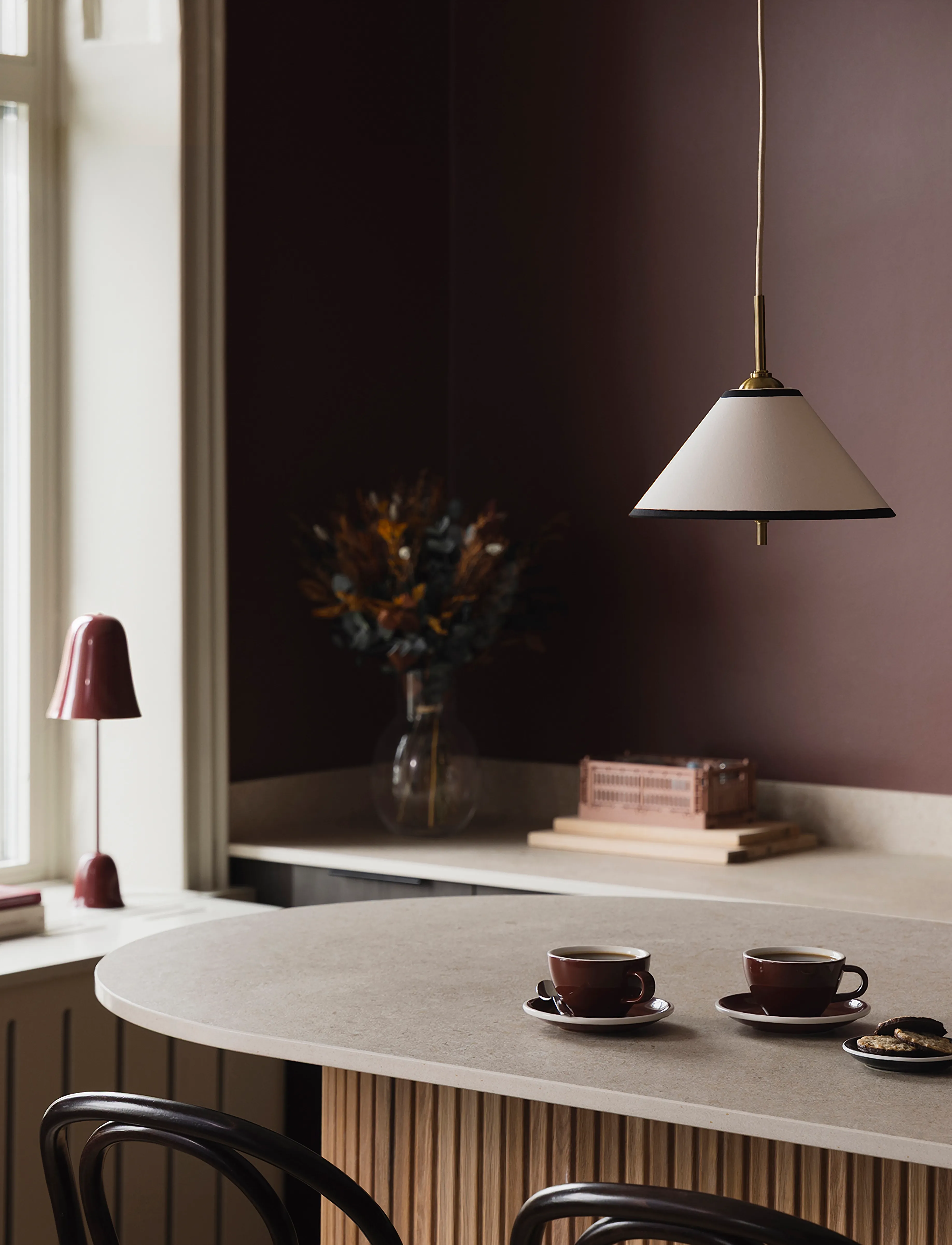 Globen Lighting - Pendant Iris 25 Cream/noir - rippvalgustid - cream/noir - 4