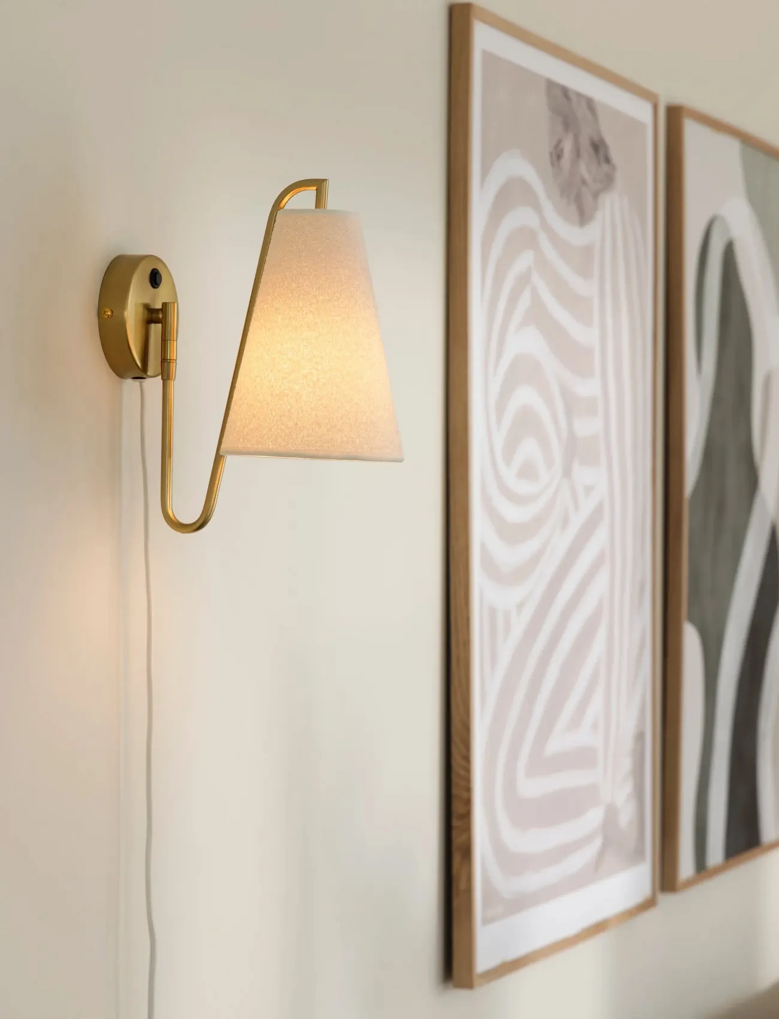 Globen Lighting Væglampe Lou Bouclé, H28, Lamps, Gold - Wall Homeware