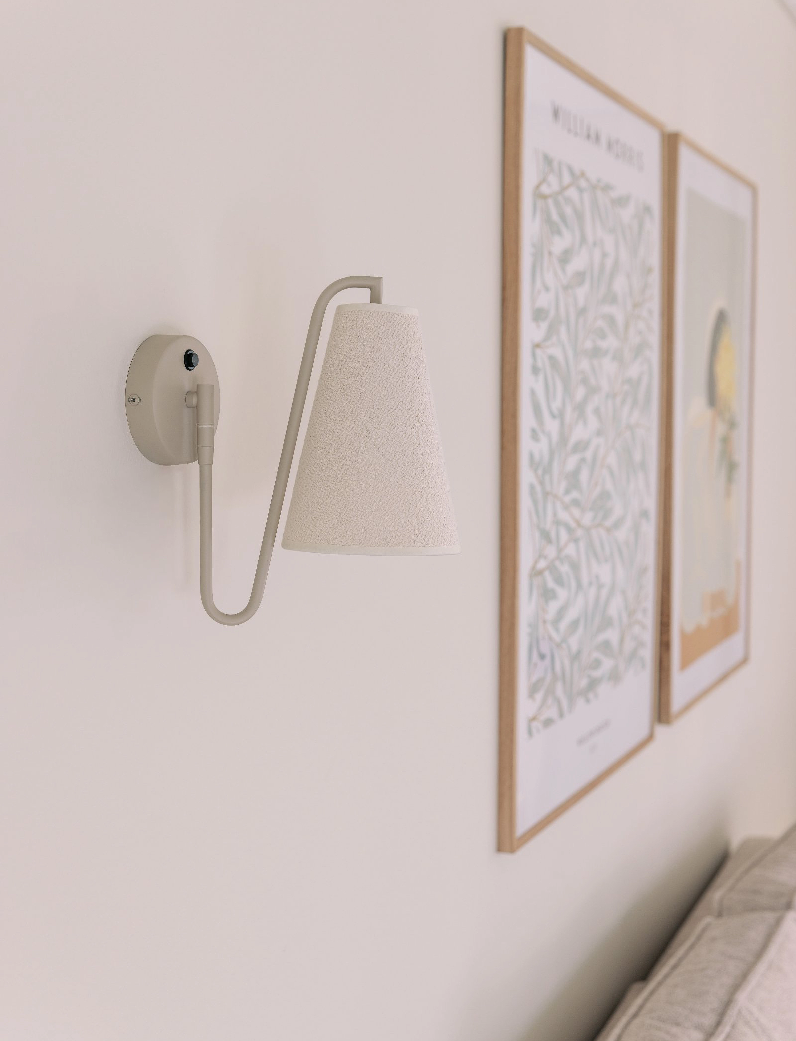 Globen Lighting Væglampe Lou Bouclé, H28, Lamps, Beige - Wall Homeware