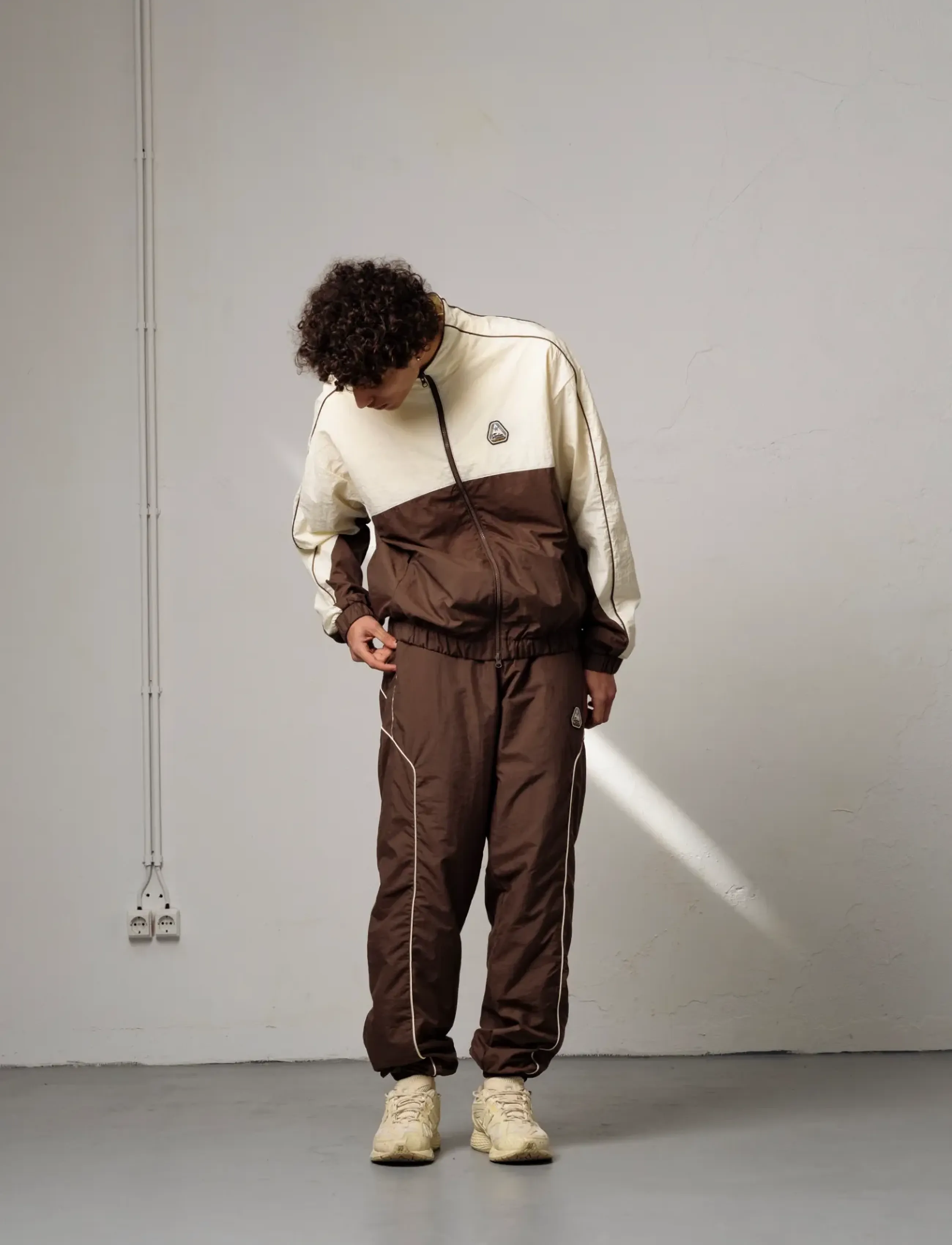 Goodies Sportive NEW PATCHED TRACKSUIT JACKET - Jackor - BROWN/ECRU / cream