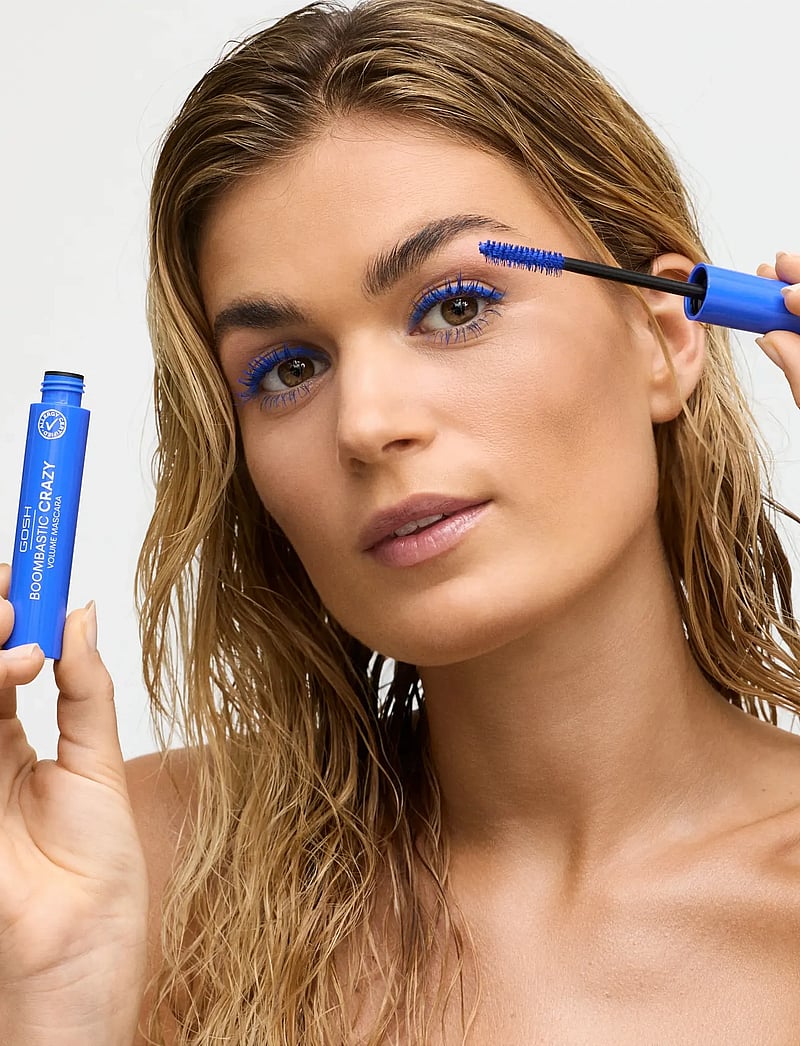 GOSH COPENHAGEN - GOSH Boombastic Crazy Mascara - silmad ja kulmud - crazy blue 002 - 0