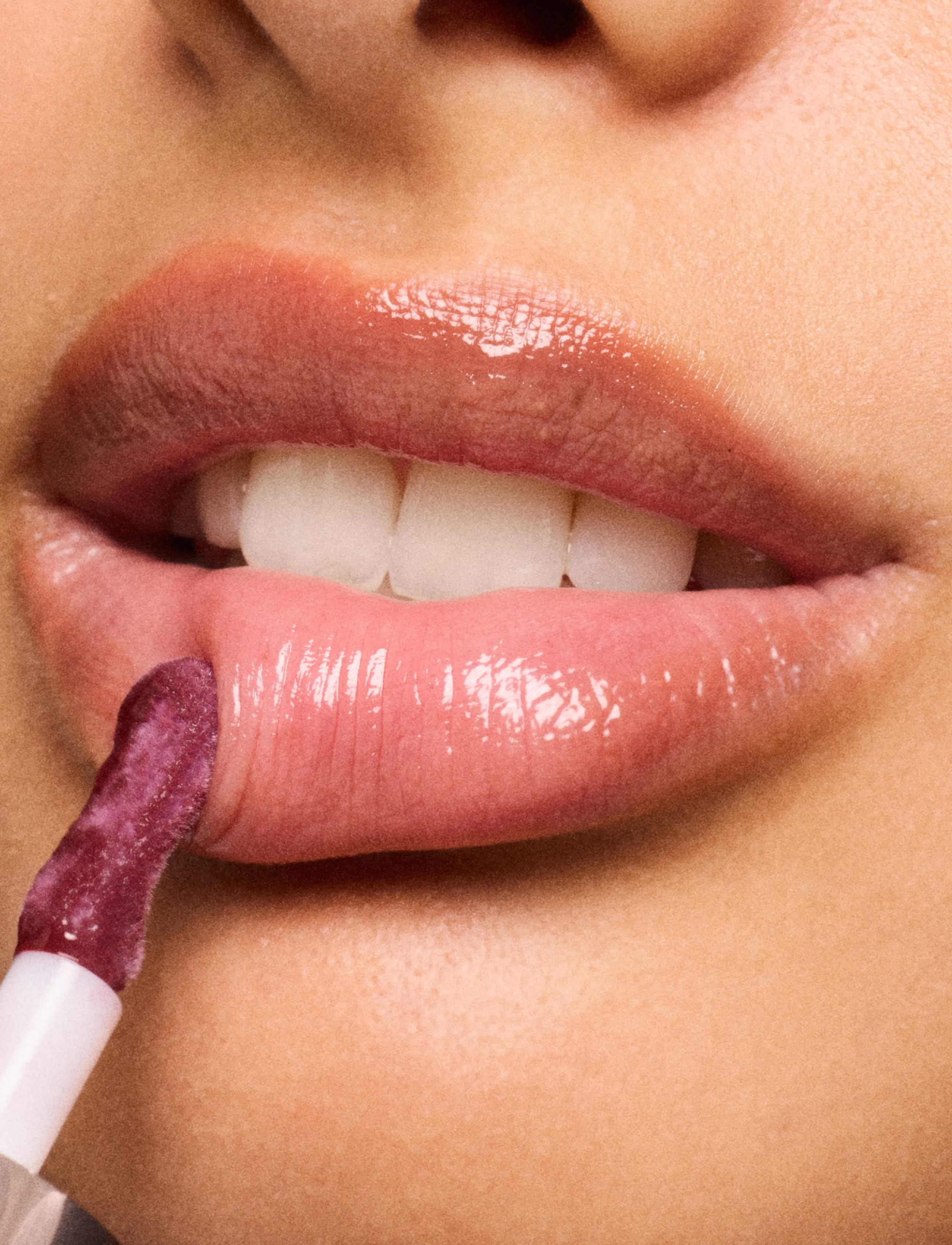 GOSH COPENHAGEN - GOSH LIP GLAZE - 005 burgundy red - 5