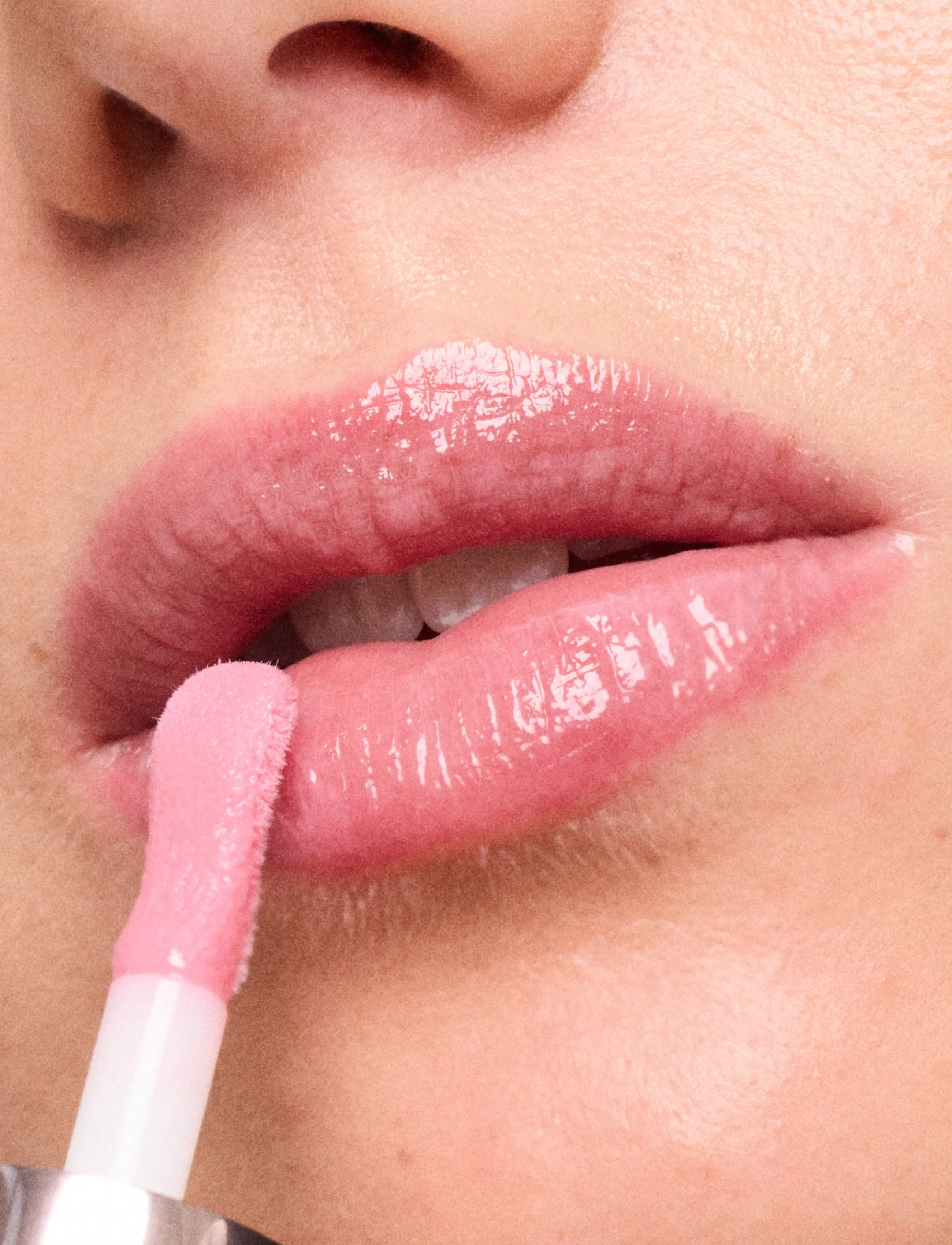 GOSH COPENHAGEN - GOSH LIP GLAZE - 006 soft rose - 3