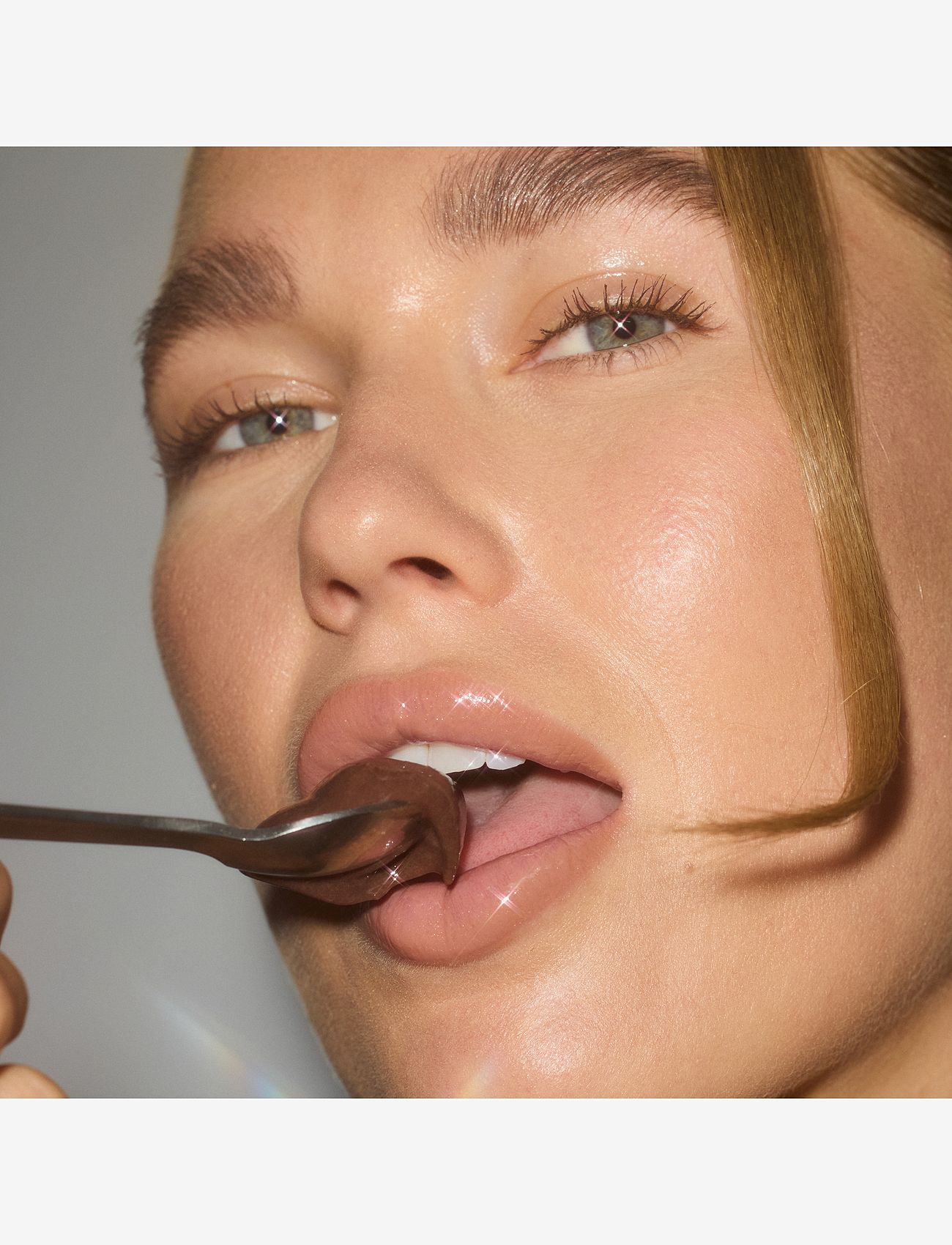 GOSH COPENHAGEN - GOSH Peptide Lip Gloss - makeup - chocolate mousse 007 - 4