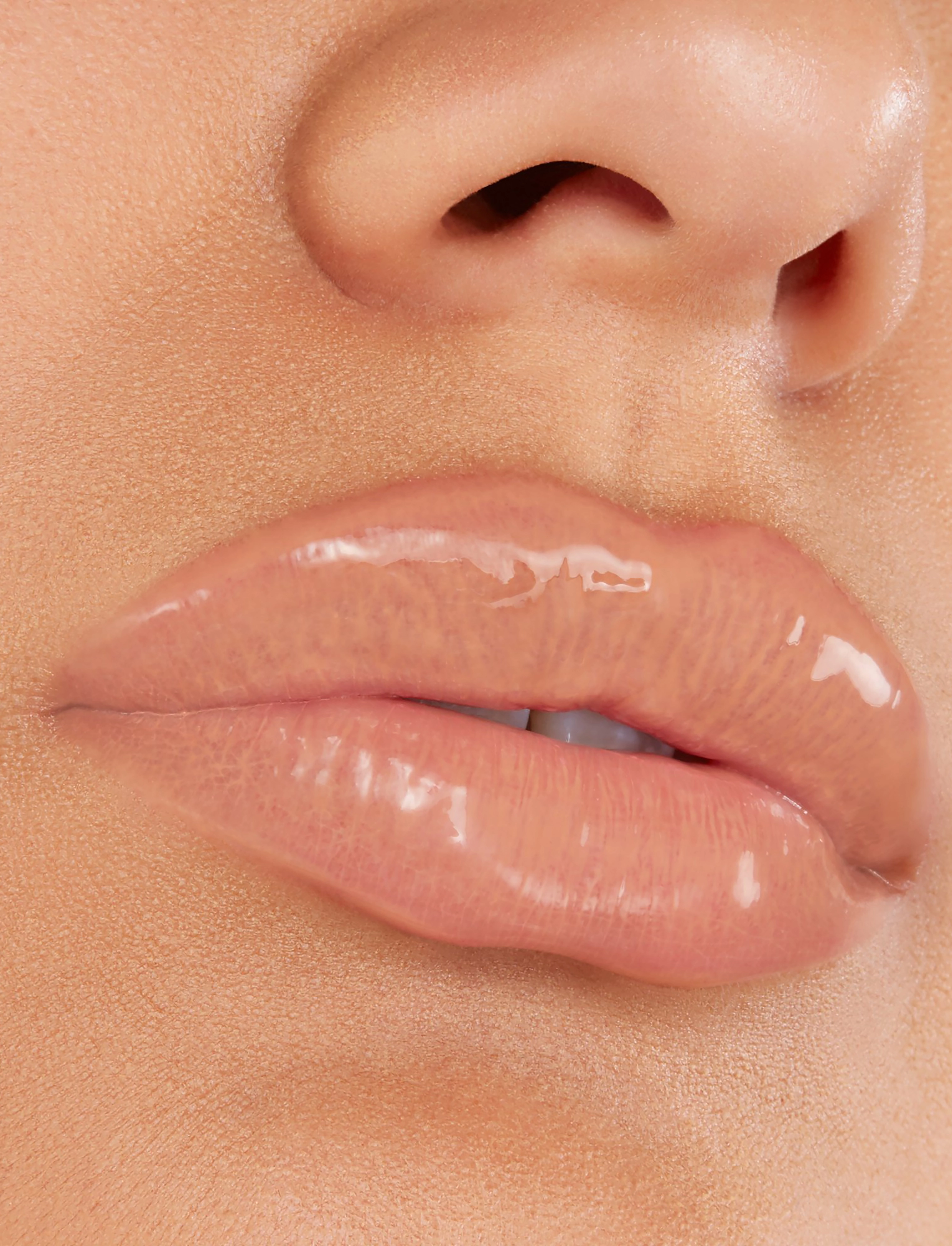 Grande Cosmetics - GrandeLIPS Hydrating Lip Plumper Barely There - makeup - barely there - 3