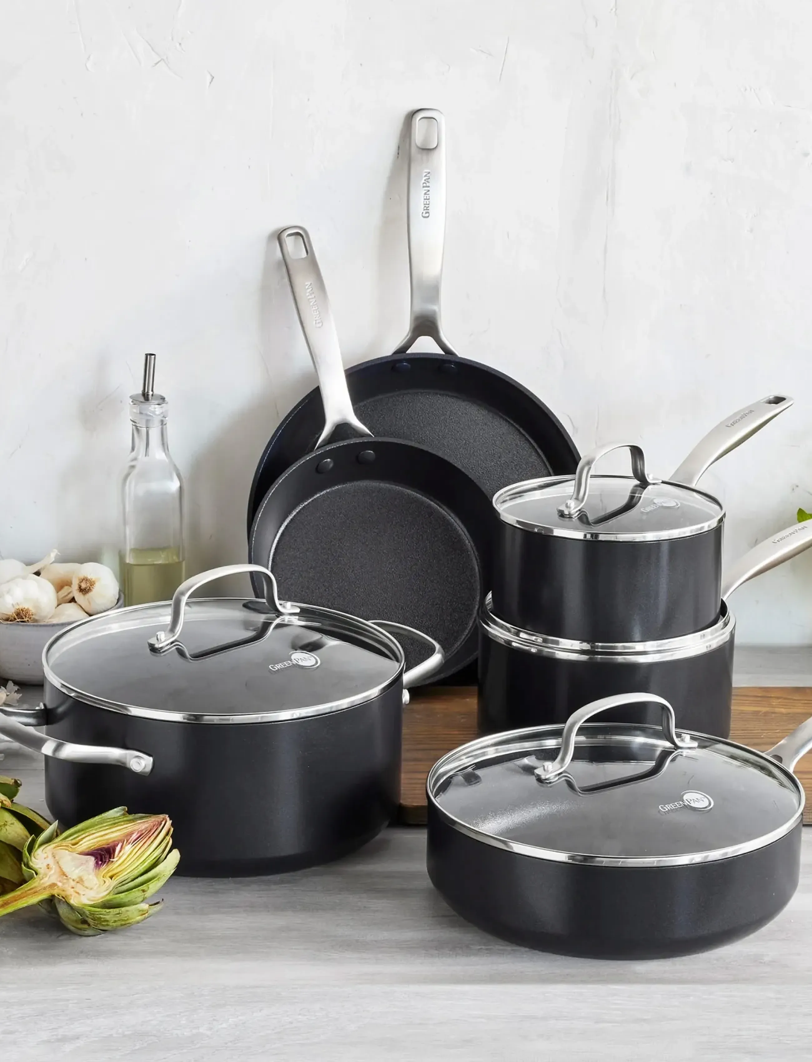 Greenpan - Saucepan 16cm/1.6L + 2 spouts - saucepans - black - 2
