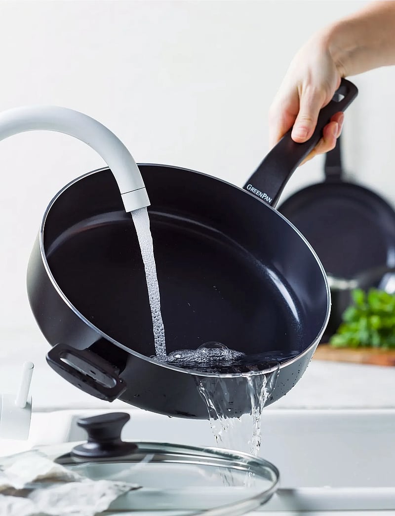 Greenpan - Skillet 28cm/3.1L with lid + helper handle - stieltöpfe - black - 4