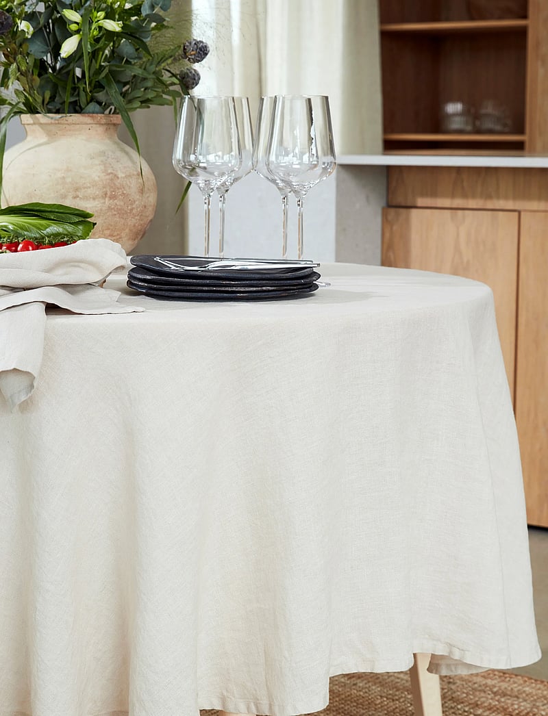 Gripsholm - DUK LINEN BLEND LINBEIGE 200X200 - dukar & löpare - linen beige - 3