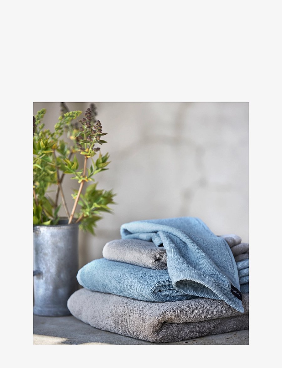 Gripsholm - GUEST TOWEL GRIPSHOLM FLINT GREY 30X50 - vannas dvieļi - flint grey - 2
