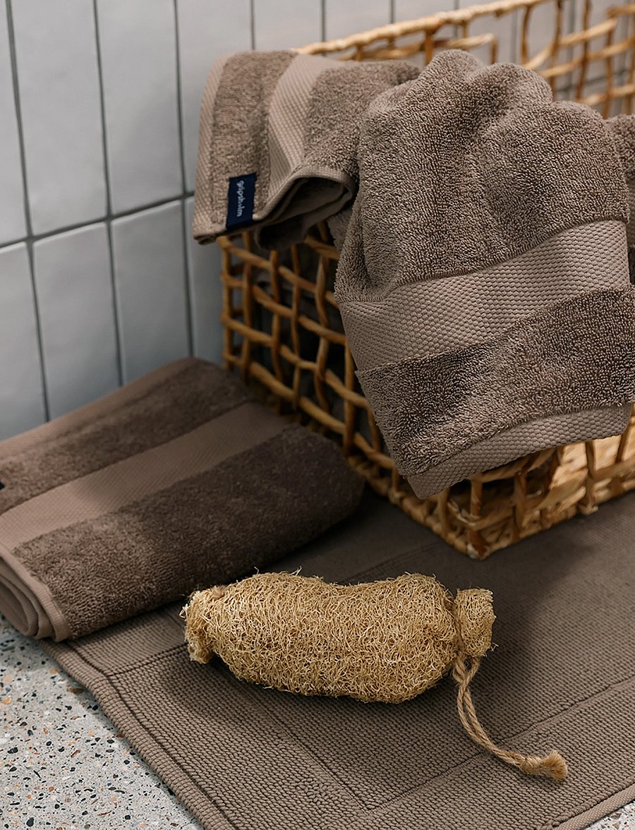 Gripsholm - GUEST TOWEL GRIPSHOLM FLINT GREY 30X50 - saunalinad - walnut - 0