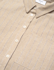 Grunt - Agnete Shirt - langärmlige hemden - light sand - 3