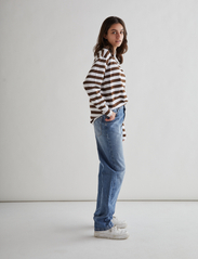 Grunt - Nadia  Newbro Midwaist Jeans - regular jeans - retro blue - 1