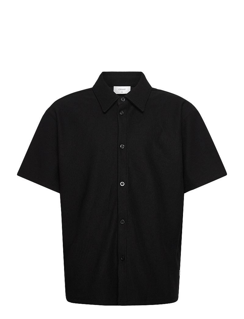 Grunt - GREsteban Plisse SS Shirt - kurzärmlige hemden - black - 0