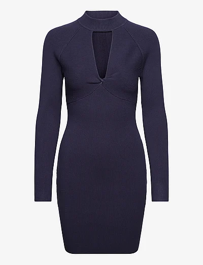 Guess | Clothes, shoes & bags for style-proof looks | Boozt.com