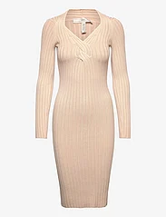 GUESS Jeans - GABRIELLE DRESS SWEATER - bodycon dresses - smoked peach - 0
