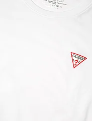 GUESS Jeans - SS CN MINI TRIANGLE TEE - laveste priser - pure white - 2