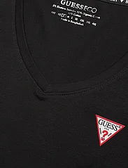 GUESS Jeans - SS VN MINI TRIANGLE TEE - lowest prices - jet black a996 - 2
