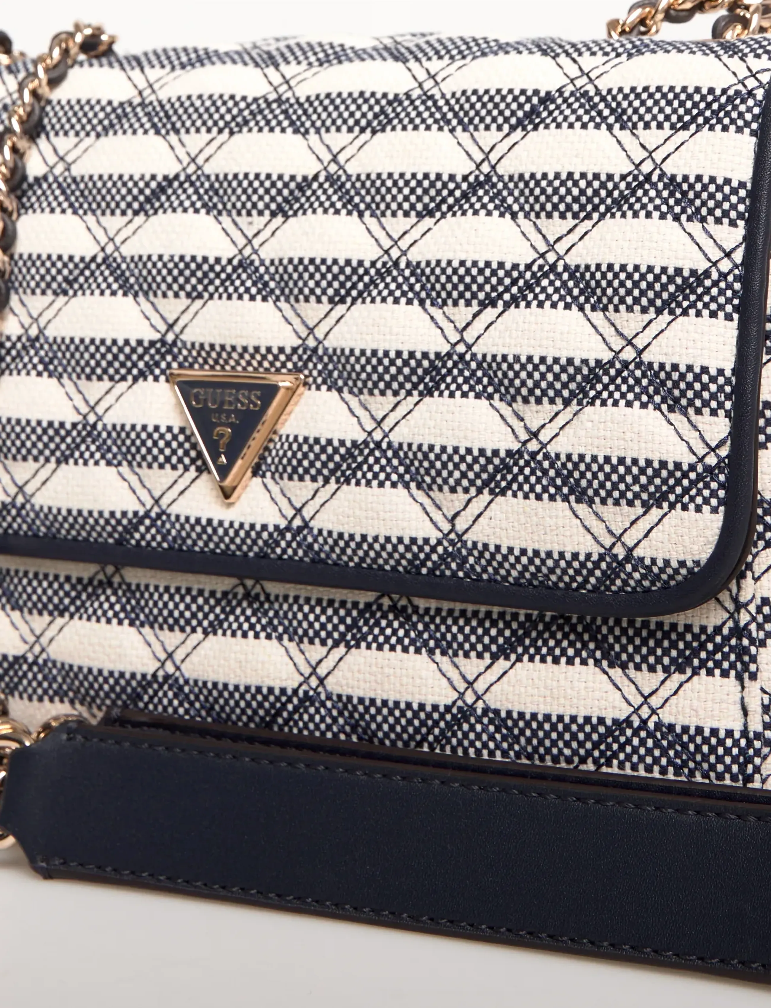 GUESS - GIULLY II 2 COMP CNVRTBLE FLAP - festkläder till outletpriser - navy multi - 4