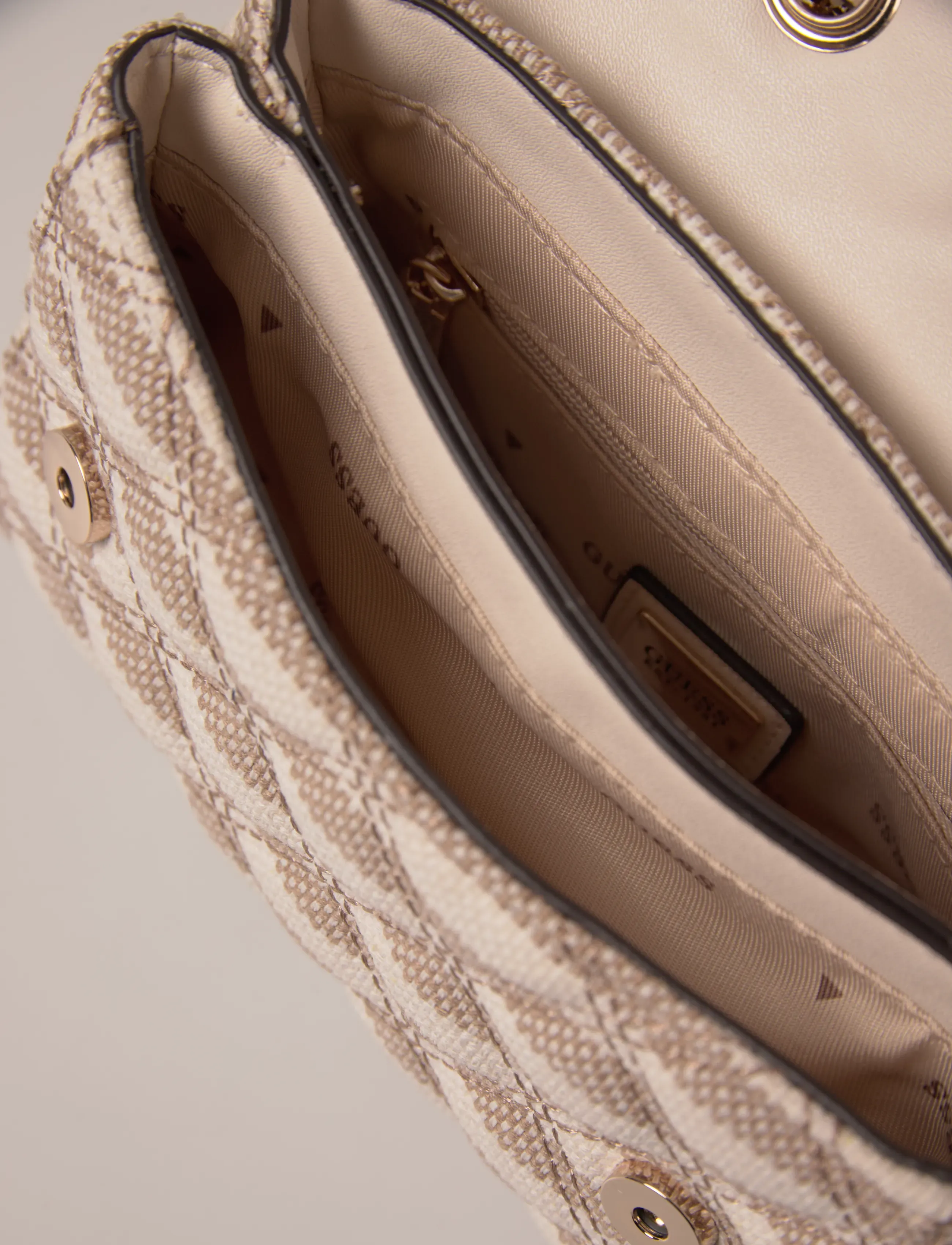 GUESS - GIULLY II MINI 2 COMP CVTR FLP - everyday style - taupe multi - 5